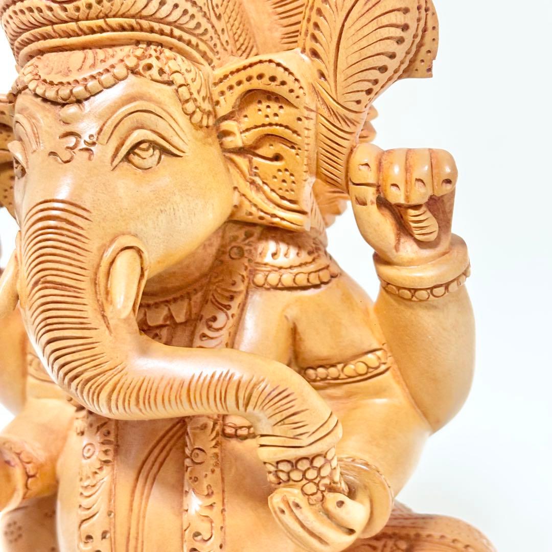 ま*こ様 【大】神木カダムウッド製　木製　ガネーシャ像 置物 約23cm