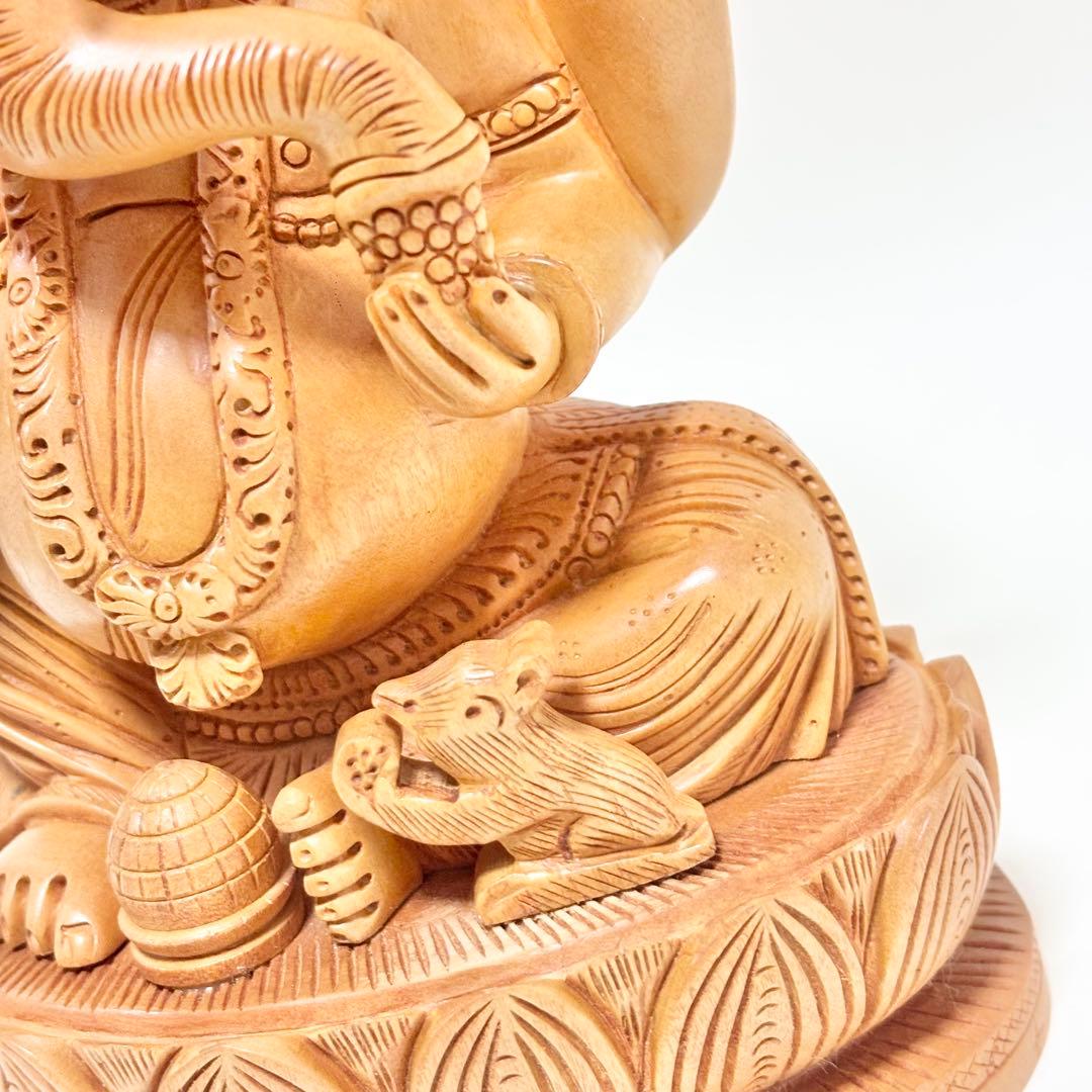 ま*こ様 【大】神木カダムウッド製　木製　ガネーシャ像 置物 約23cm