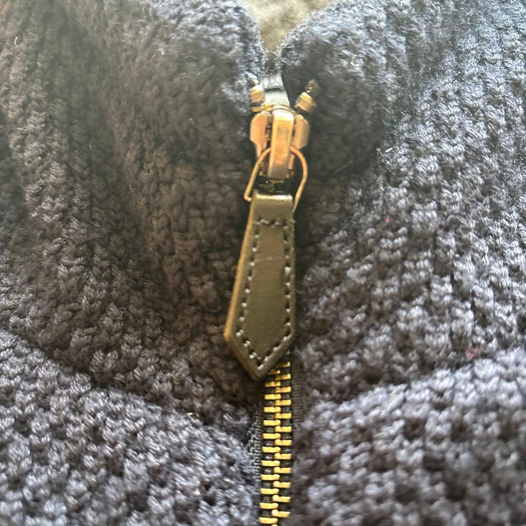 【極美品】バーバリーブラックレーベル ニットベスト 中綿入り フーディー 刺繍入