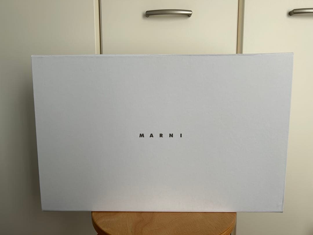 l*a様 MARNI マルニ かごバッグ 2WAY 黒 ベージュ 編み込み レデ