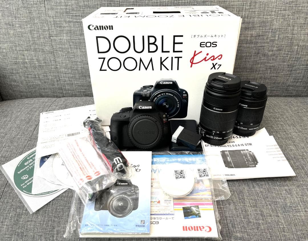 美品　EOS　Kiss X7 ダブルズームキット キャノン