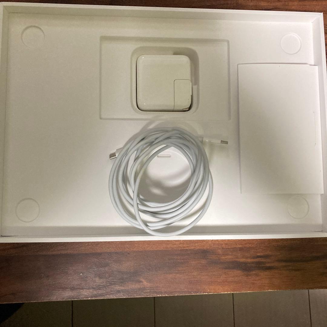 【ジャンク】MacBookAir2019メモリ16GB/ストレージ256GB