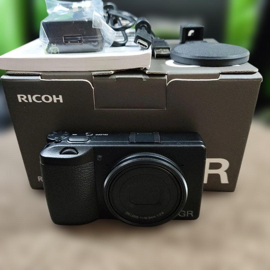 【ミニファインダー、レンズキャップ付属】RICOH GRⅢ　ショット数1228枚