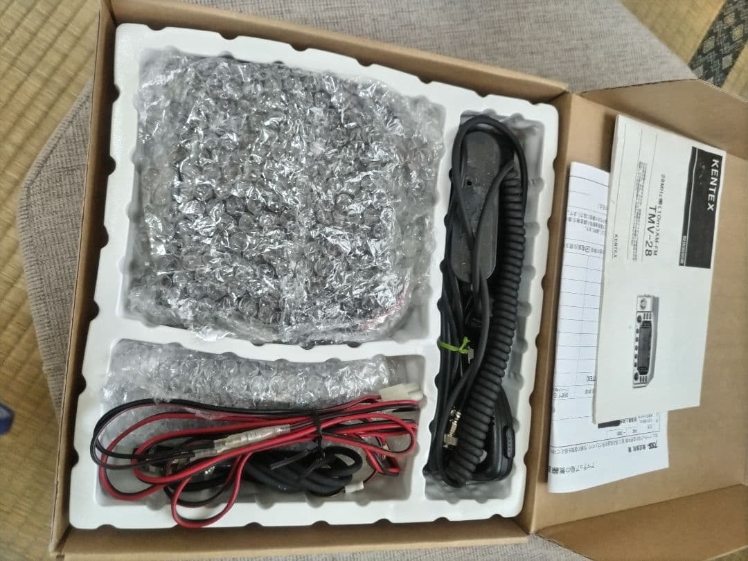 アマチュア無線機　KENTEX TMV-28 & MPB-100DX