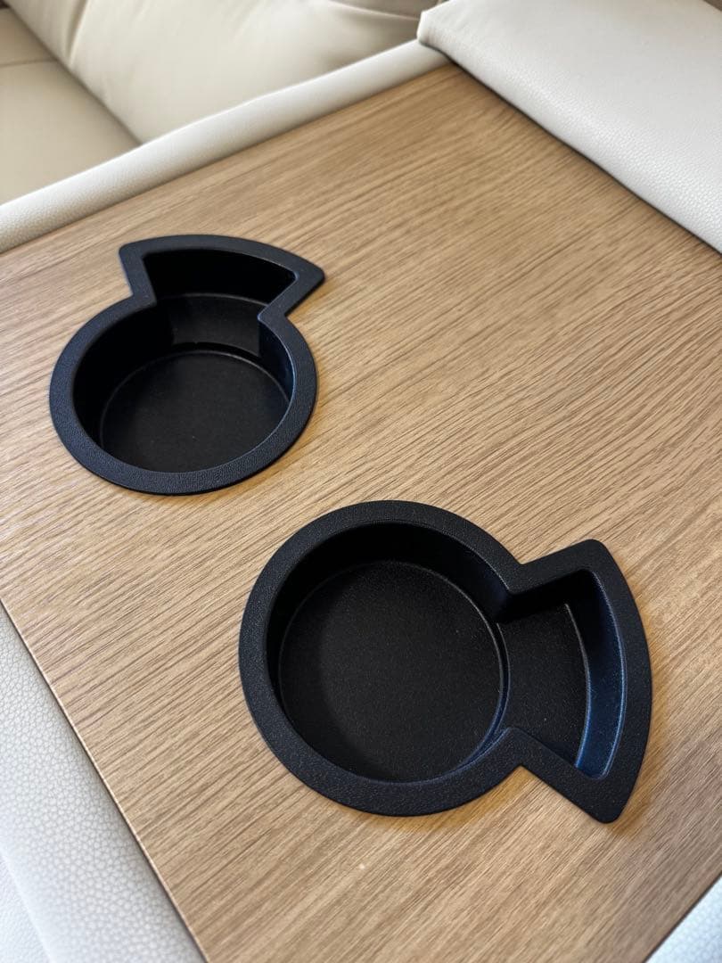 【みい】【極美品】ニトリ 電動 リクライニングベージュソファ 3人掛け