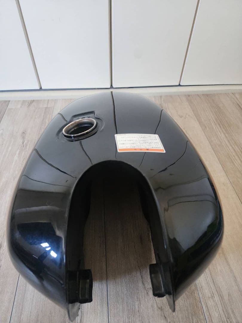 SR400 1998年発売！新品初期型復刻タンク 　シート＆タンデムバーセット