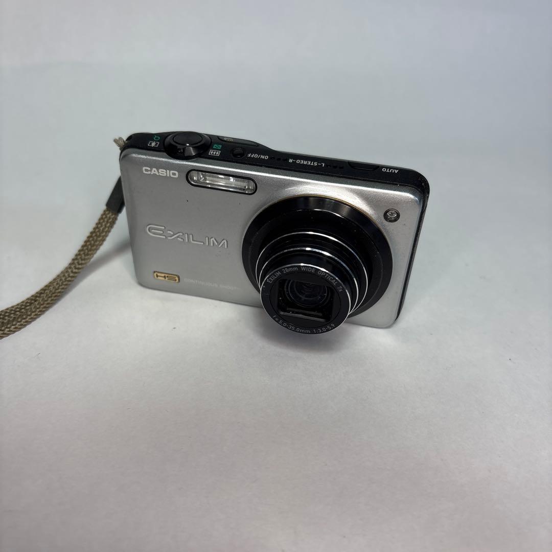 デジカメ CASIO EXILIM EX-ZR10