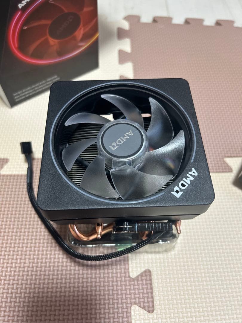 AMD Ryzen 7 3700X CPU ジャンク　純正未使用クーラー付き