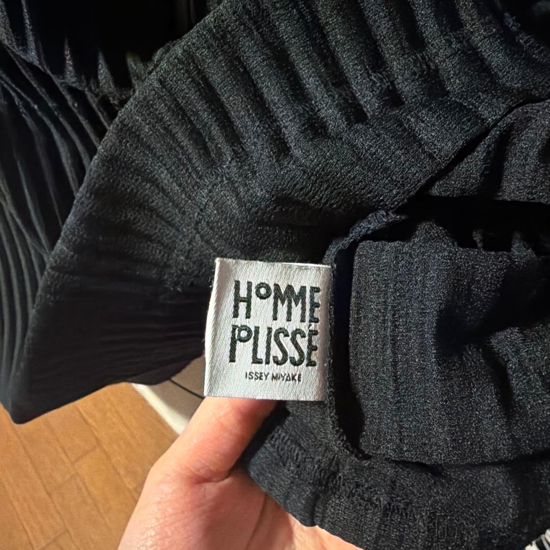 イッセイミヤケ オムプリッセ フーディ