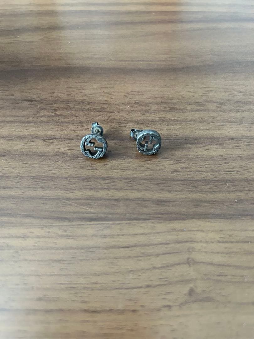 GUCCI シルバー ピアス(両耳用)