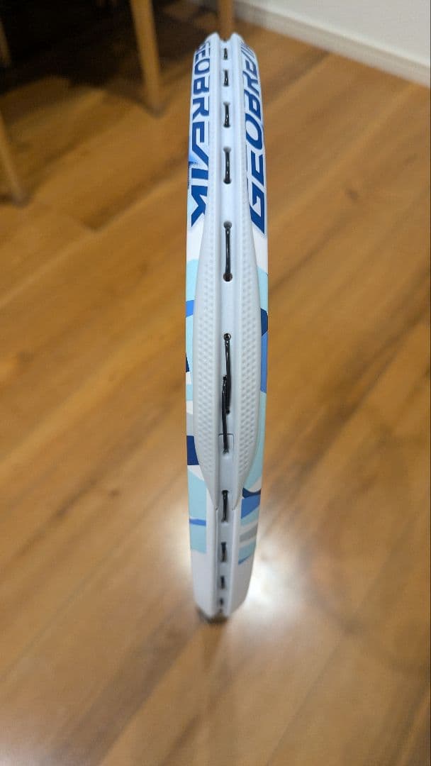 ヨネックス　ジオブレイク５０V新色