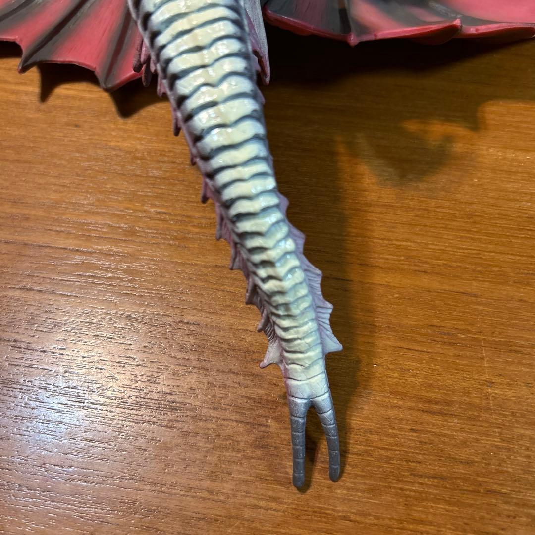 フィギュア デスギドラ　ゴジラシリーズ　全長約30cm