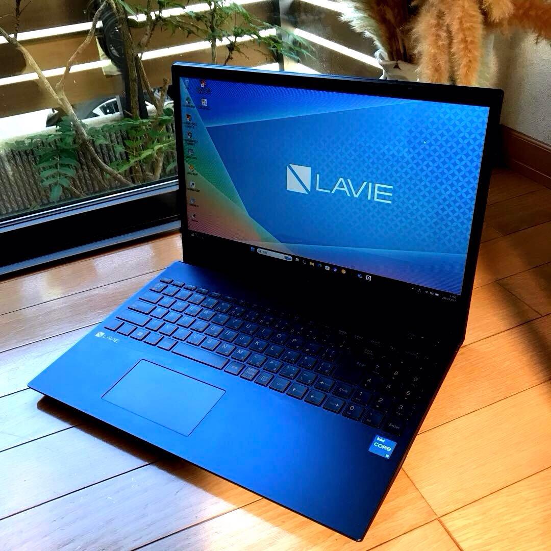 美品NEC LaVie N1535/GAL【2023年製】 office