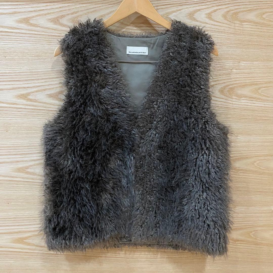 定価18,700円 ガリャルダガランテ フェイクカシミヤベスト 2023AW