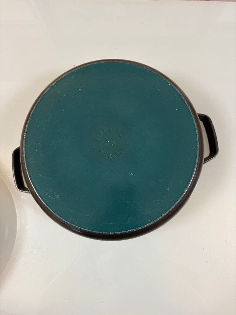 staub ストウブ 「 ピコ ココット ラウンド ブラック 26cm