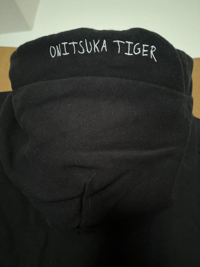 PATOU×Onitsuka Tigerブラック パーカー フード付き