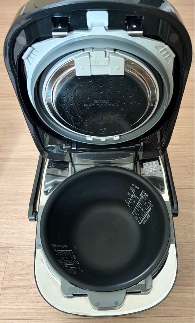 象印　南部鉄器極め羽釜　圧力IH炊飯ジャー　NP-WS10 5.5合炊き