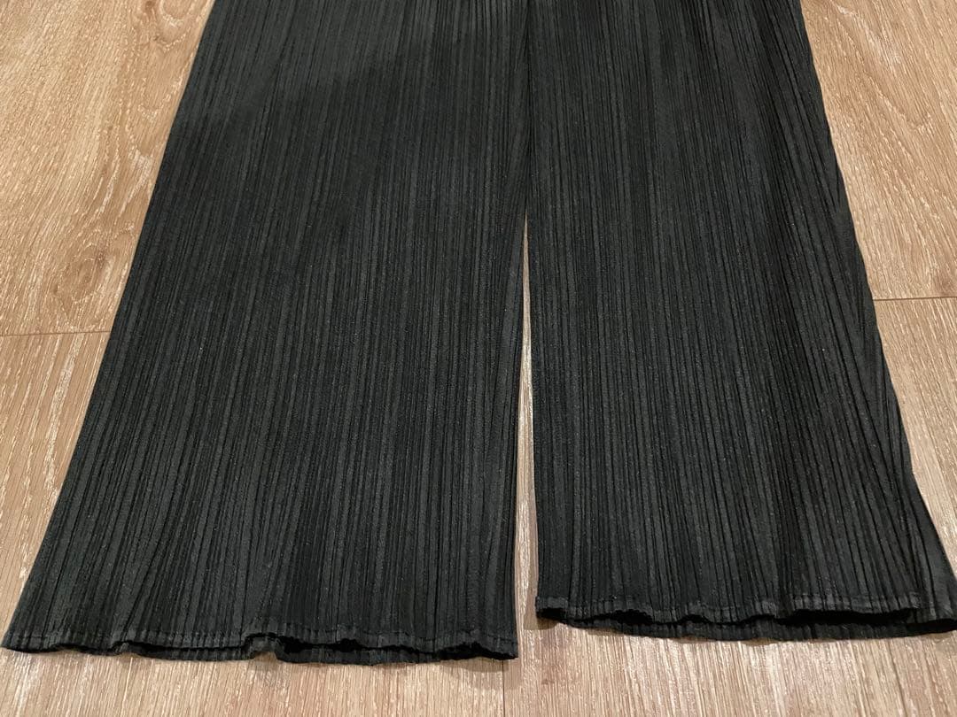 プリーツプリーズ PLEATS PLEASE パンツ　黒
