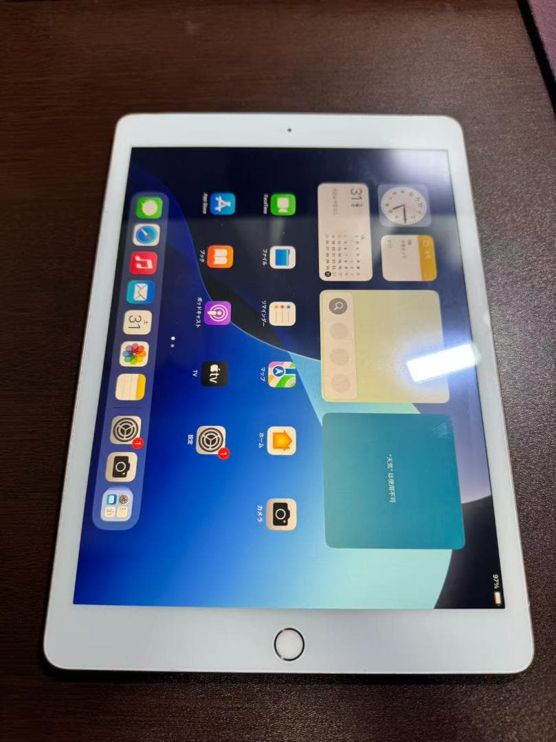 iPad (第7世代)　128GB　Wi-Fi + Cellular