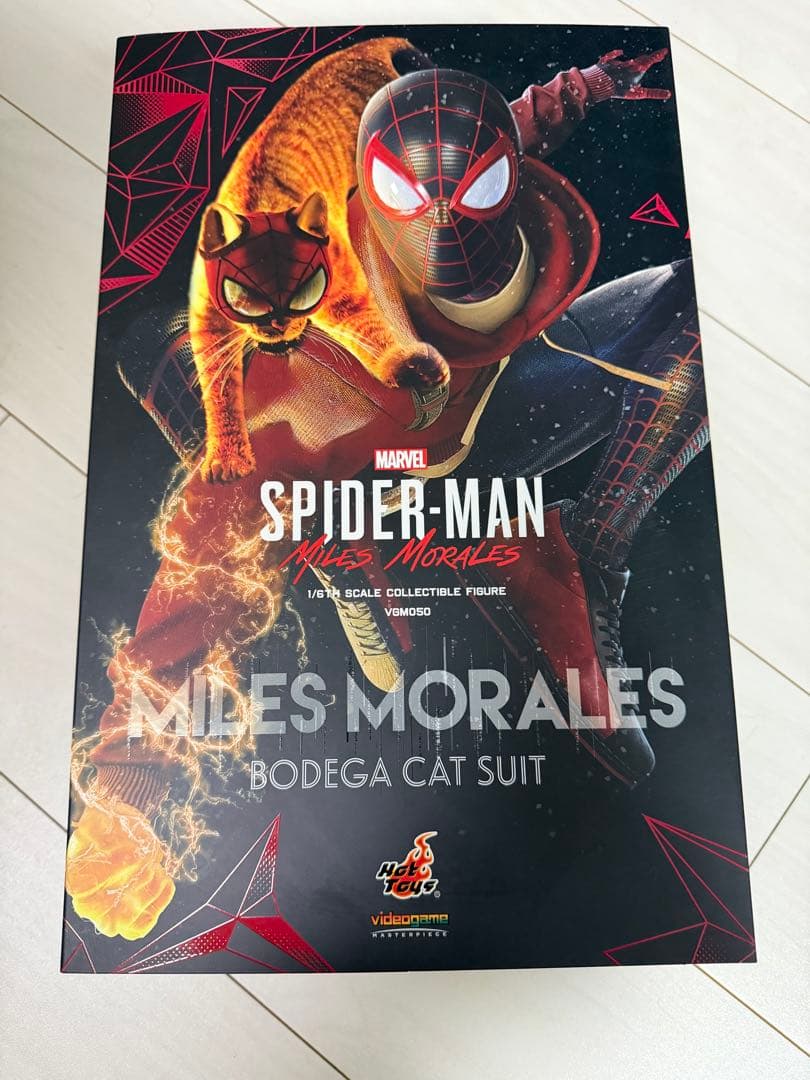 ホットトイズ　スパイダーマン /マイルス・モラレス　売店の看板猫スーツ