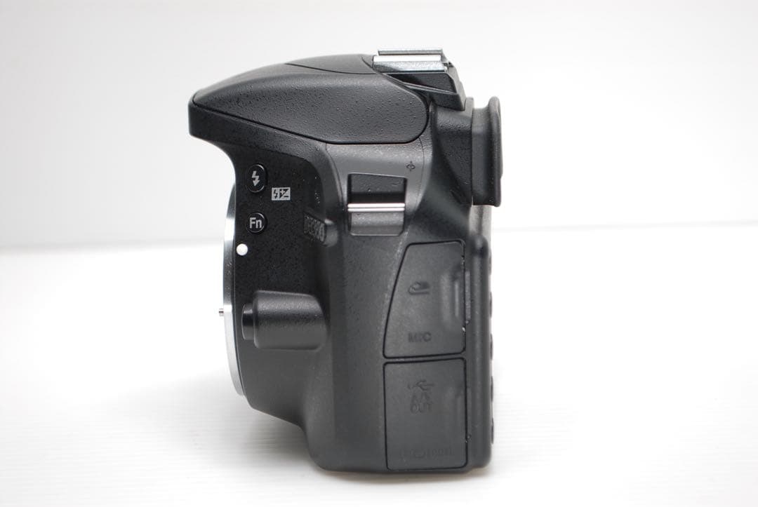 ❤️スマホ転送OK❤️Nikon D3300 ダブルレンズセット 美品 高画質