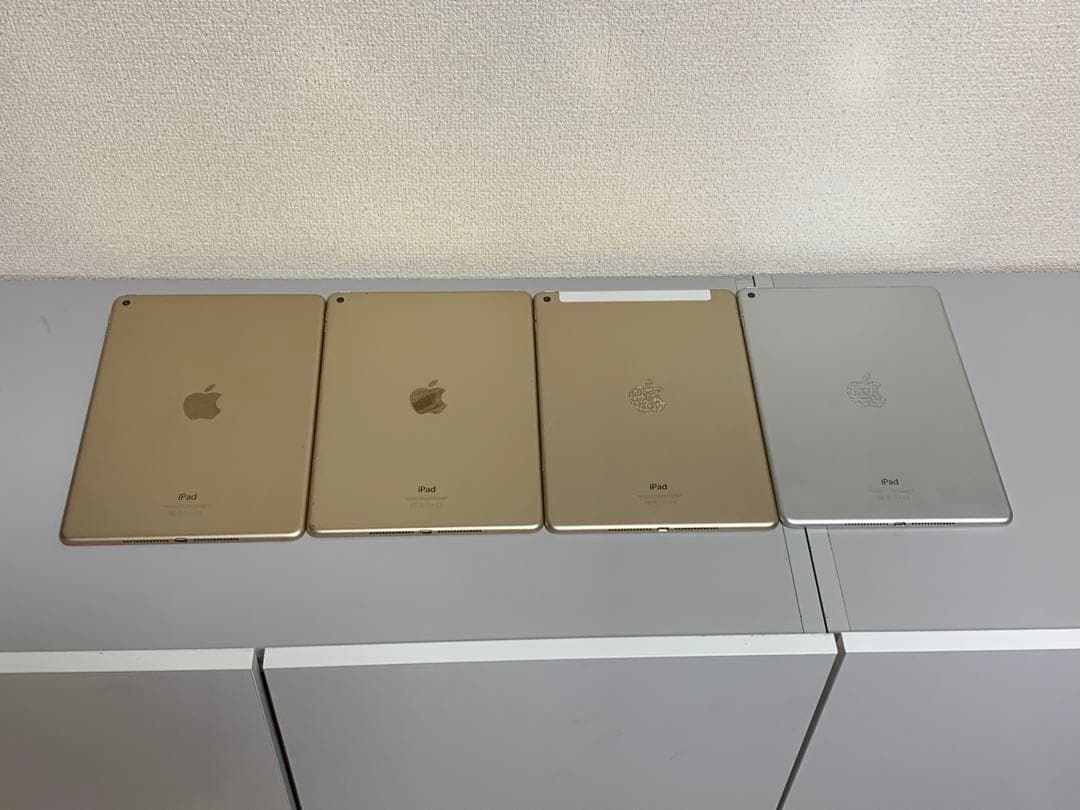 高*田様 再出品　surface go 1824 128GB 7台+オマケ　ジャ