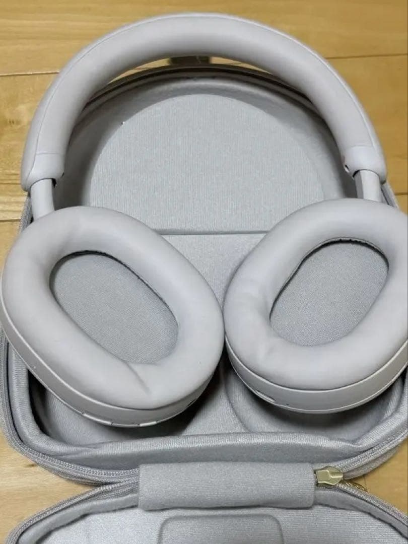 SONY WH-1000XM5 ワイヤレスヘッドセット シルバー