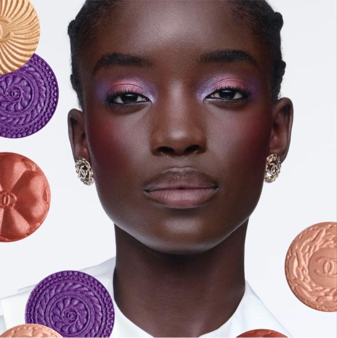 CHANEL 完売商品　レキャトルオンブル　ブトン　バロック