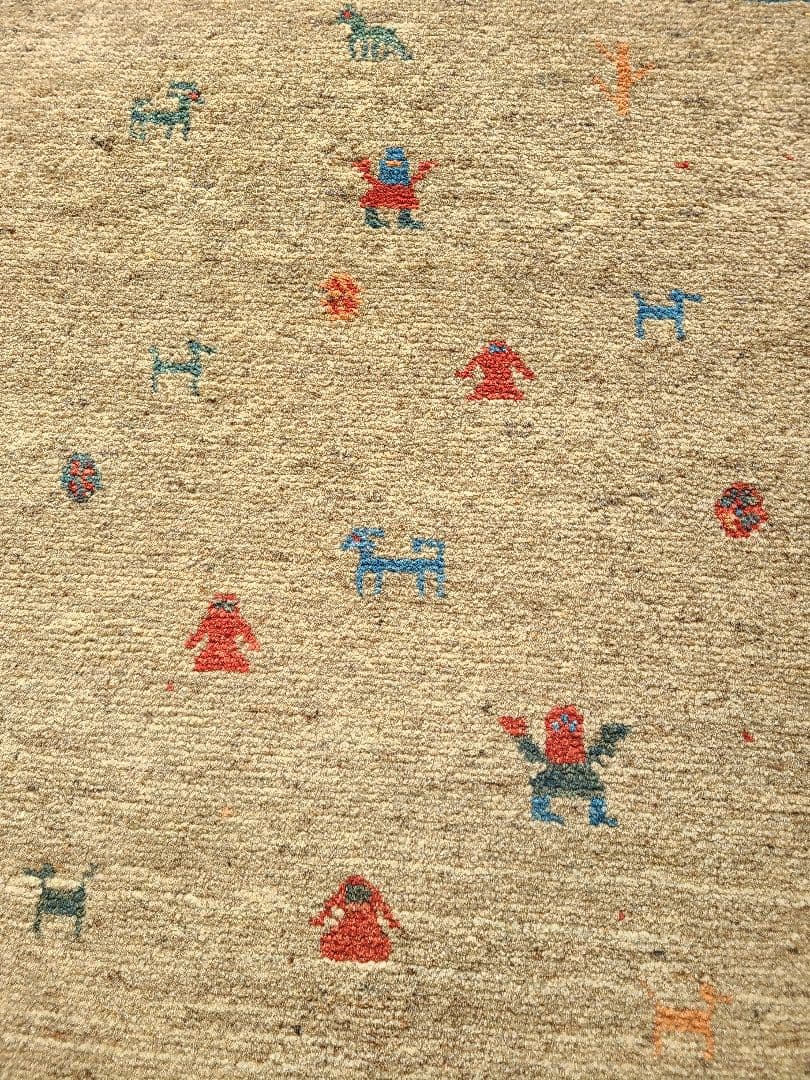 連休限定価格♪ギャッベ　手織り絨毯　民族模様　ラグ　約125×85㎝