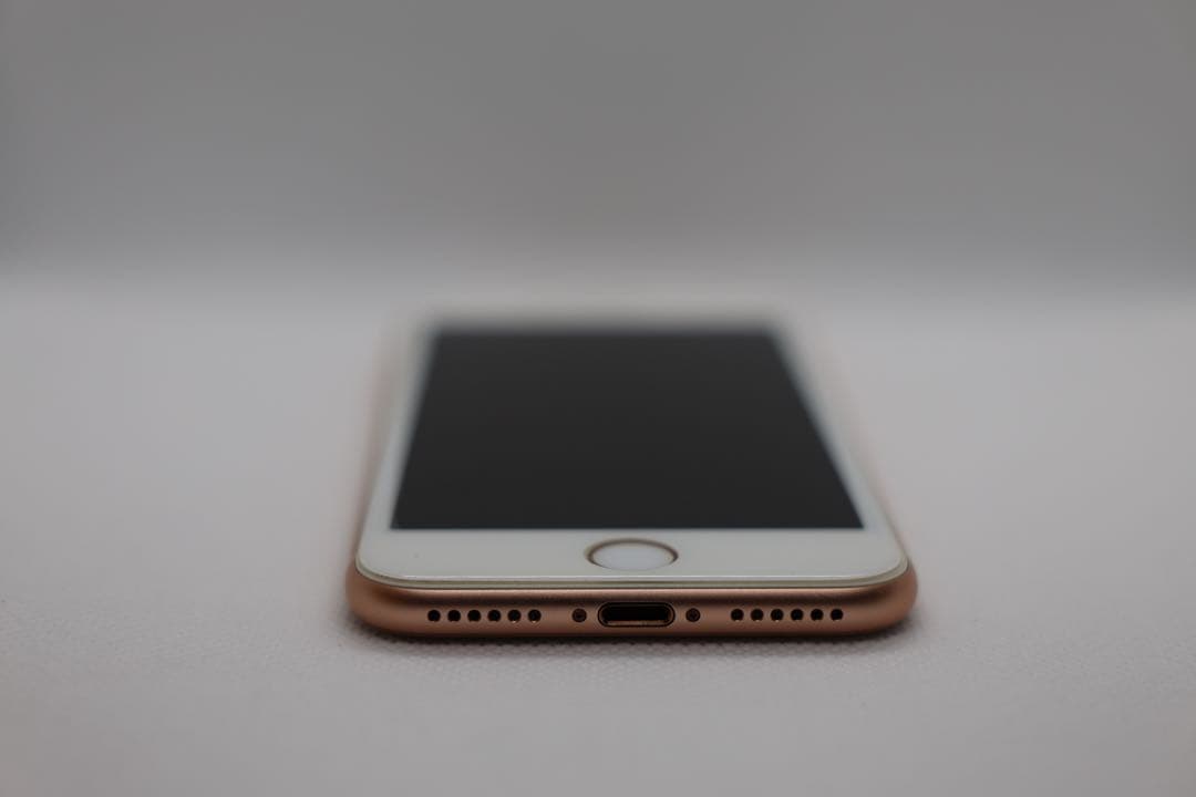 Iphone 8 海外部隊 シャッターなし 77%