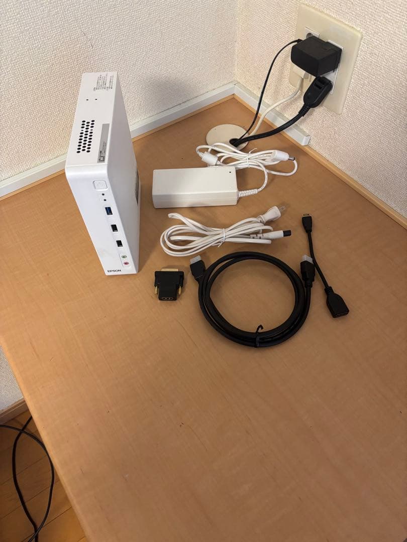 EPSON Endeavor ST180E改(win11/Corei7/16g)