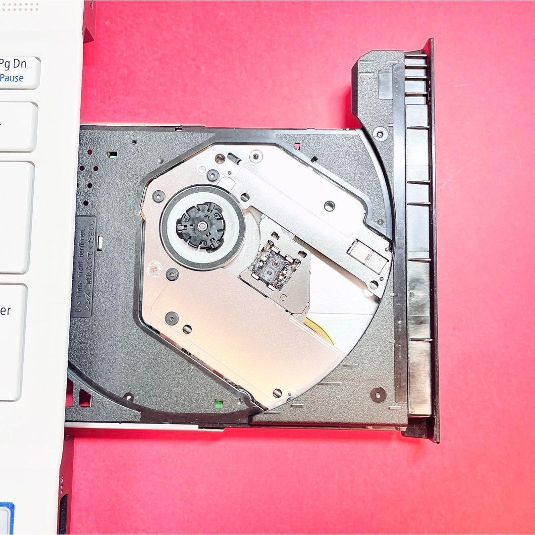 Corei7✨️ブルーレイ✨️大容量1TB可愛い白ノートパソコン✨️事務作業カメラ付き