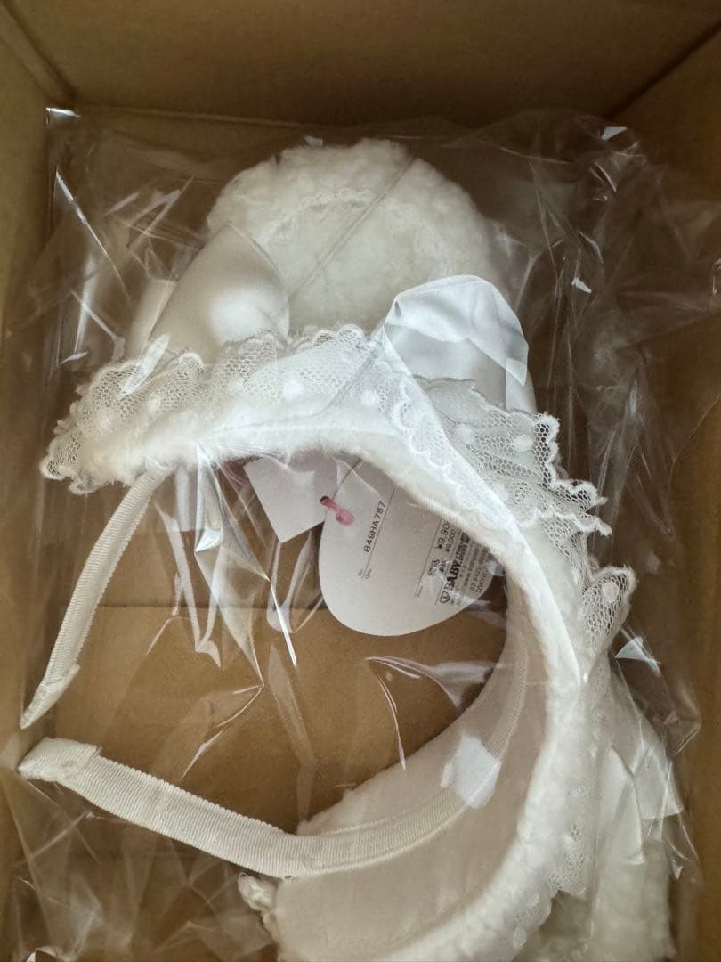 オフ白×オフ白 BABYくみゃちゃんふわふわくみゃみみカチューシャ