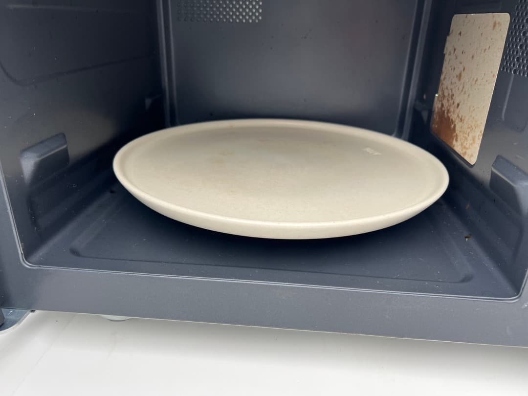 ★2019年式 850W TOSHIBA レンジ ER-R165 (W)