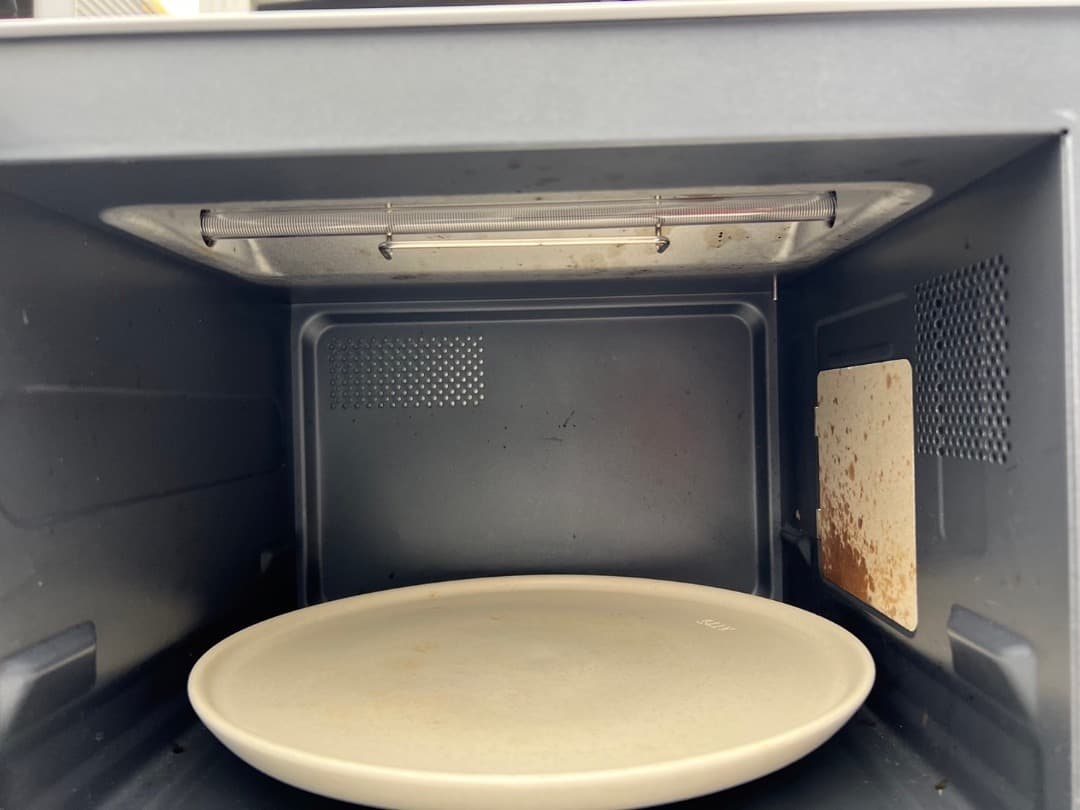 ★2019年式 850W TOSHIBA レンジ ER-R165 (W)