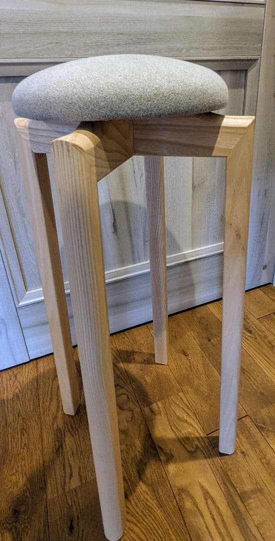 マッシュルームスツール　匠工芸　イス　Mサイズ　グレー