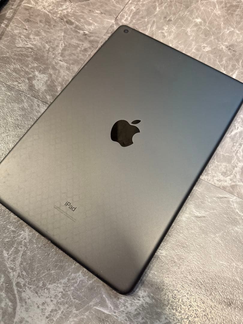 Apple iPad (第7世代) 32GB スペースグレー　Wi-Fiモデル