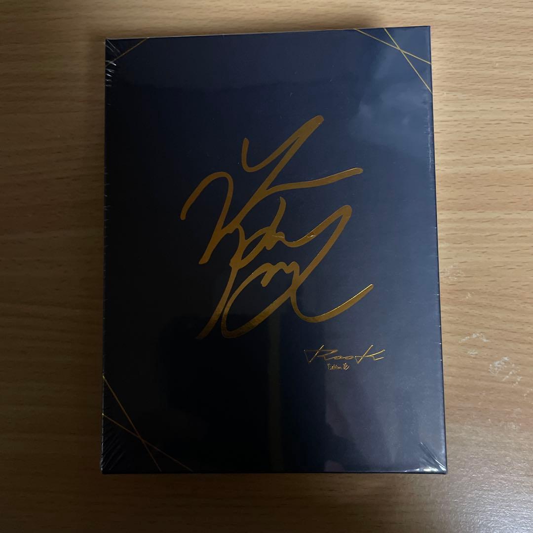 佐藤流司・岡宮来夢 ワイヤレスイヤホン『RooK（ルーク）』　フォトブックつき