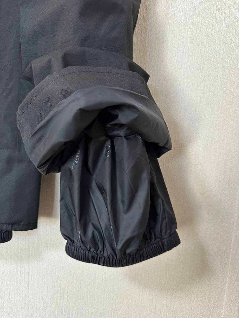 ノースフェイス　キッズ　スノーパンツ　完全防水　ゴアテックス　スキーフェア