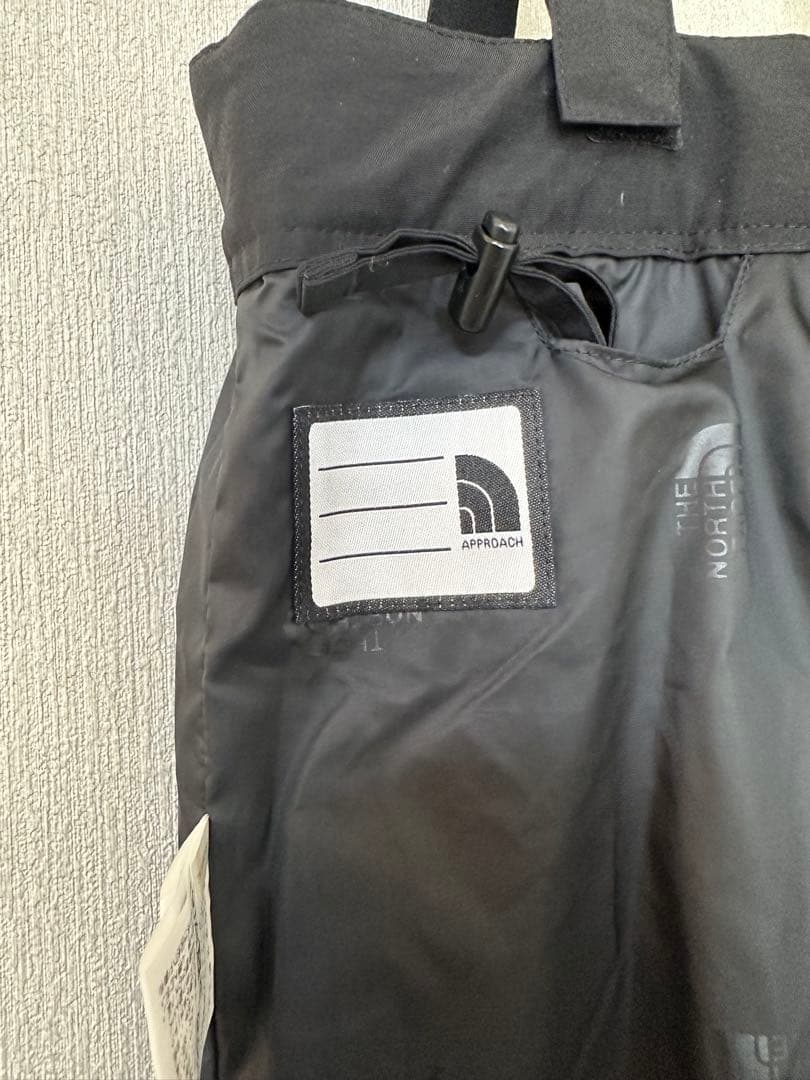 ノースフェイス　キッズ　スノーパンツ　完全防水　ゴアテックス　スキーフェア