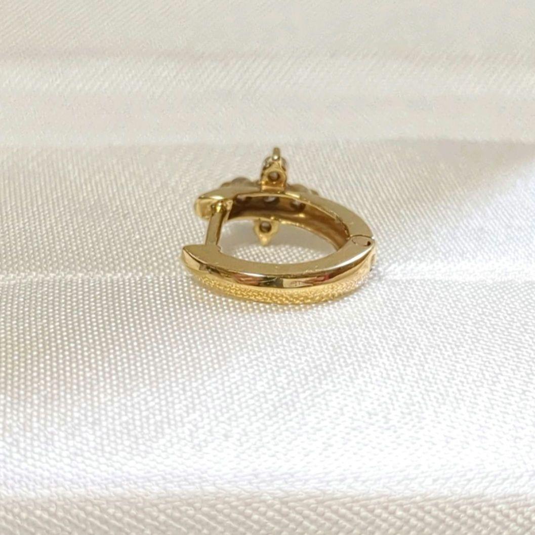 K18　D0.08ct　中折れ式　フープピアス　片耳　YG　クロス　花　小さめ