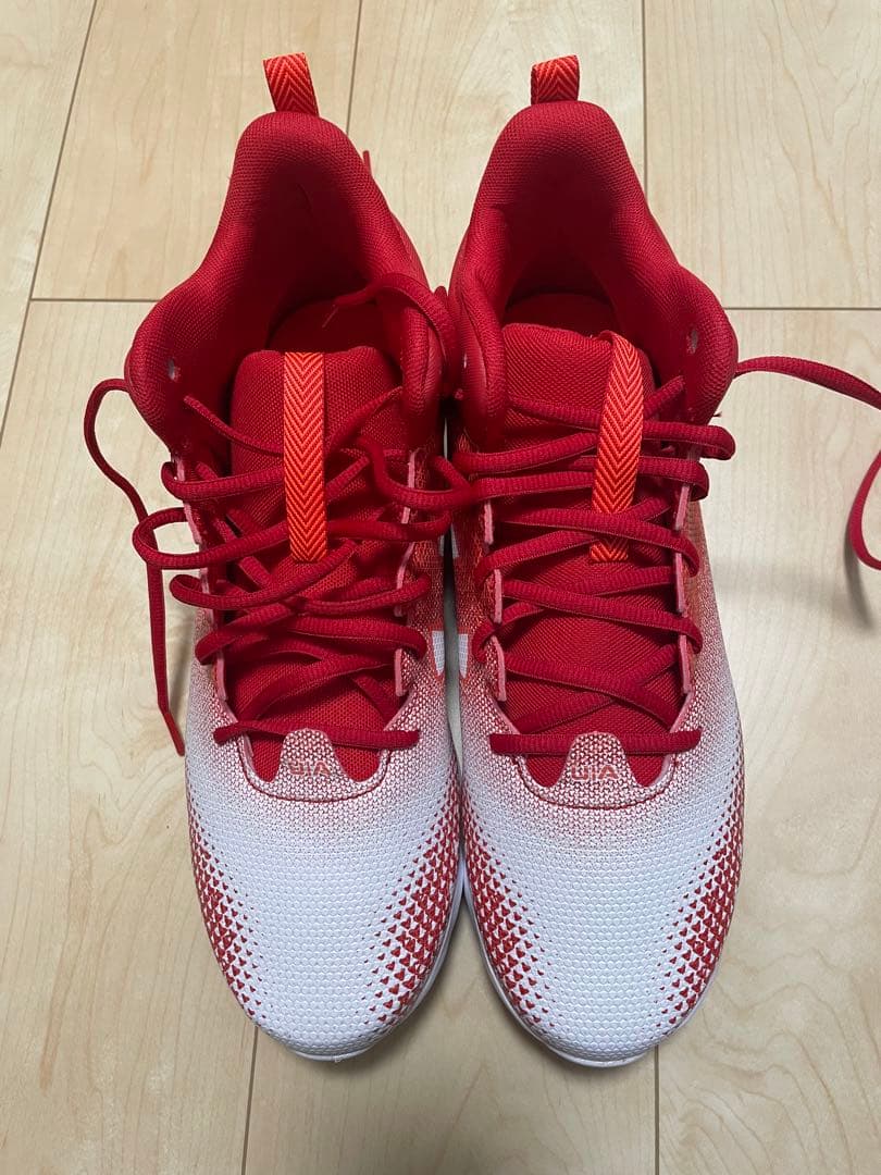 アンダーアーマー　スパイク新品未使用