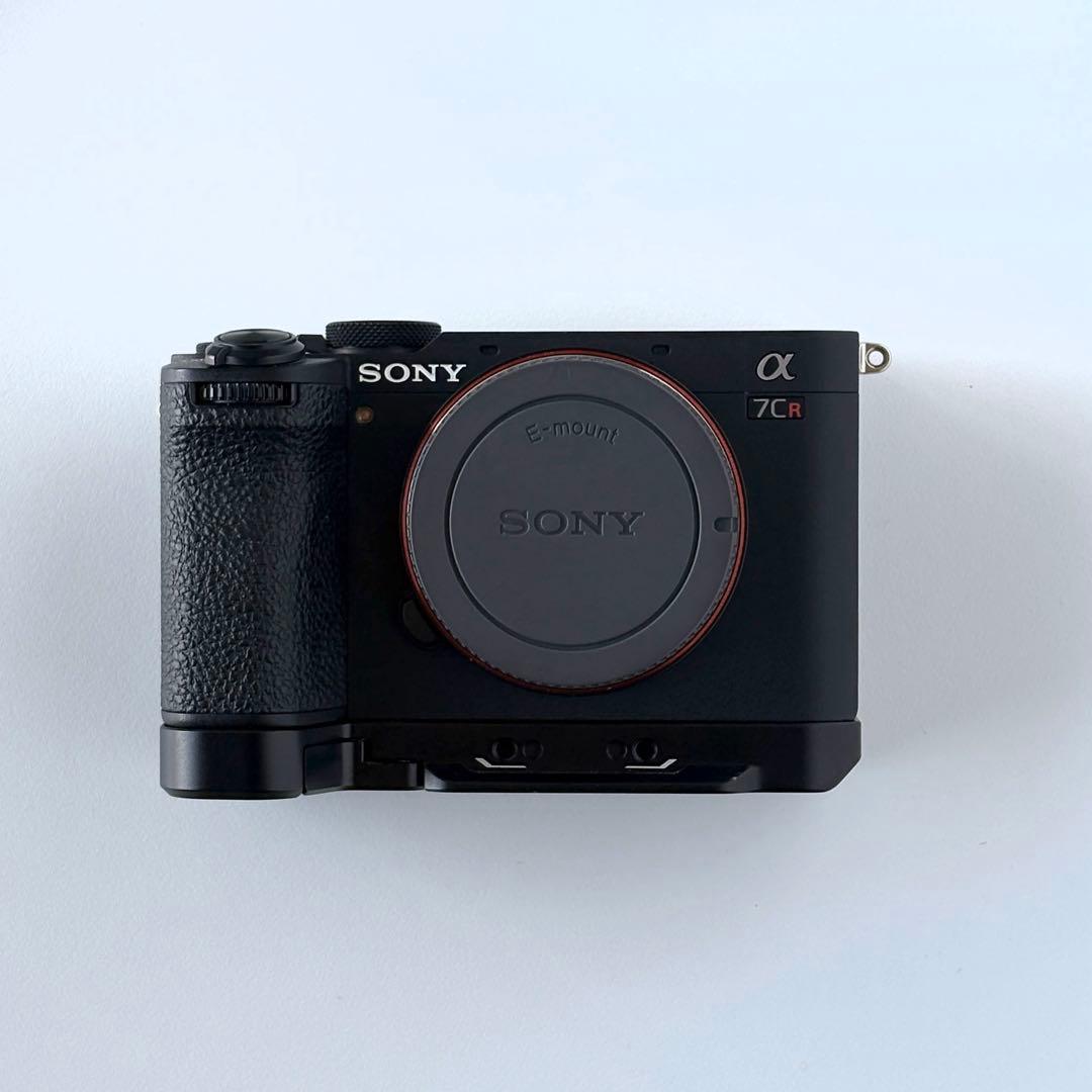 【超美品】SONY α7CR 6500万画素 本体 smallrig グリップ付