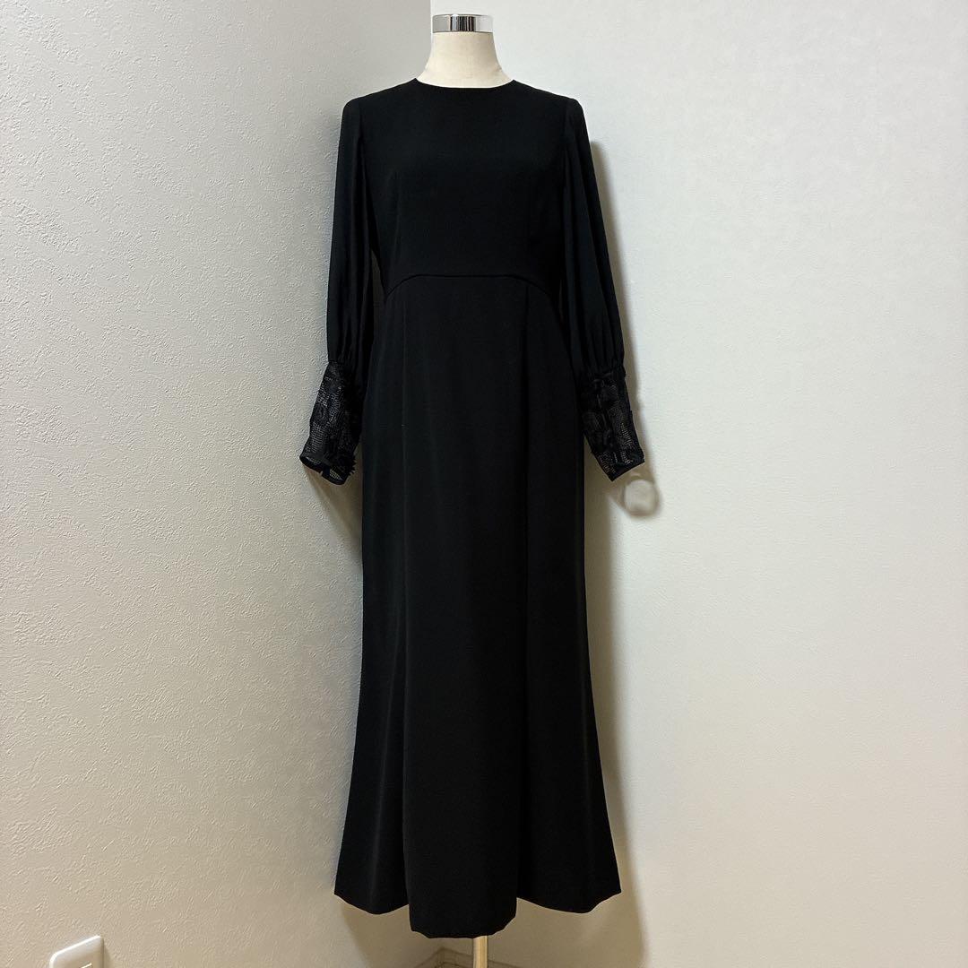 kaeneカエン　ブラック　喪服・慶弔両用　エンブロイダリースリーブ　ドレス