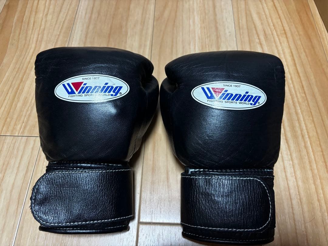 Winning ボクシンググローブ 8オンス　ブラック