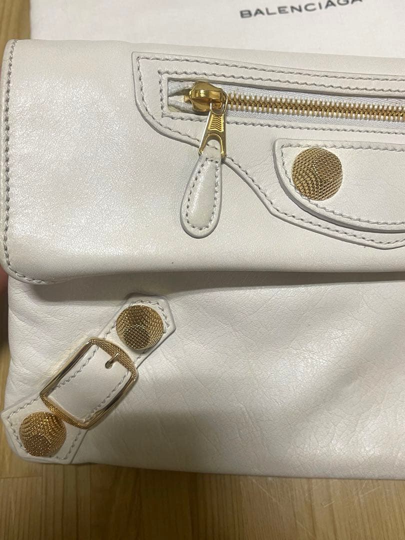 BALENCIAGAジャイアントエンべロープ　スタッズ　クラッチバッグ