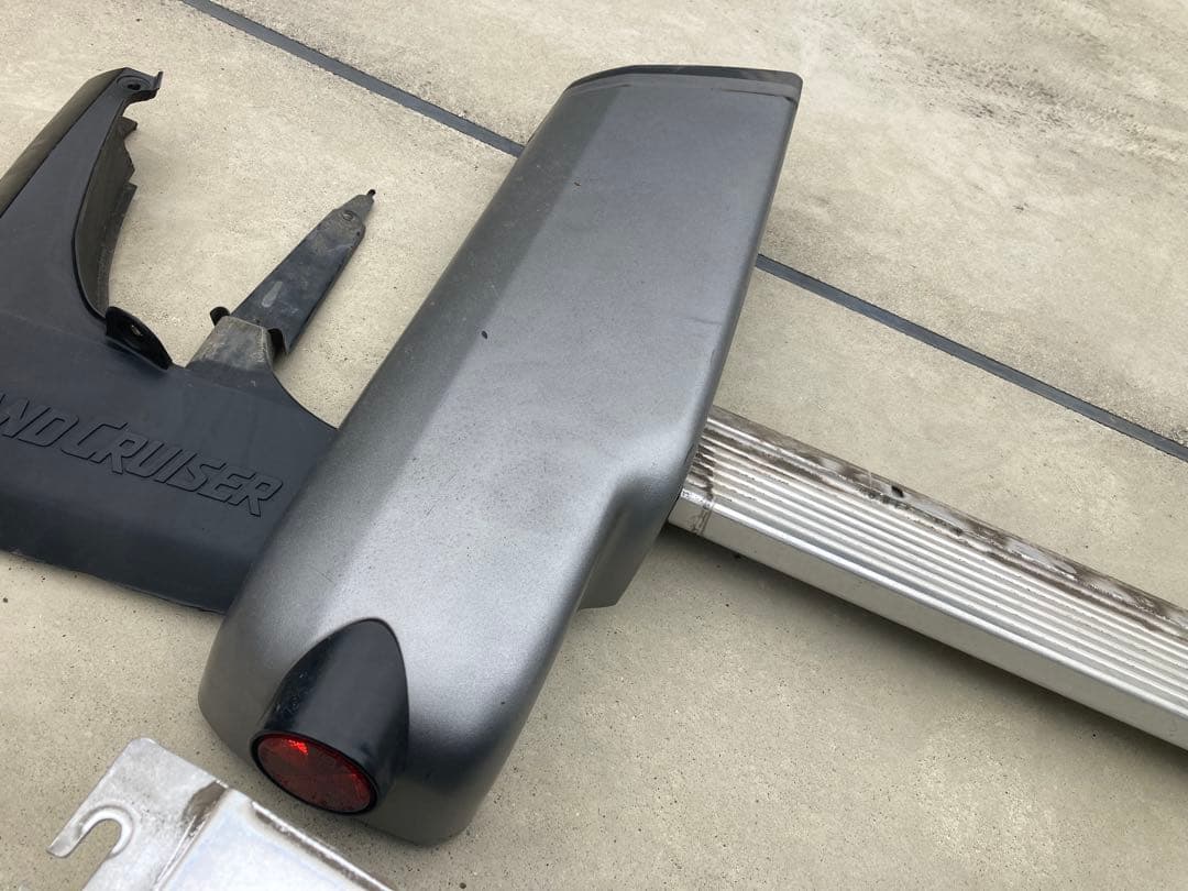 リアバンパー、ランクル70、GRJ76※マッドフラップは付属しません