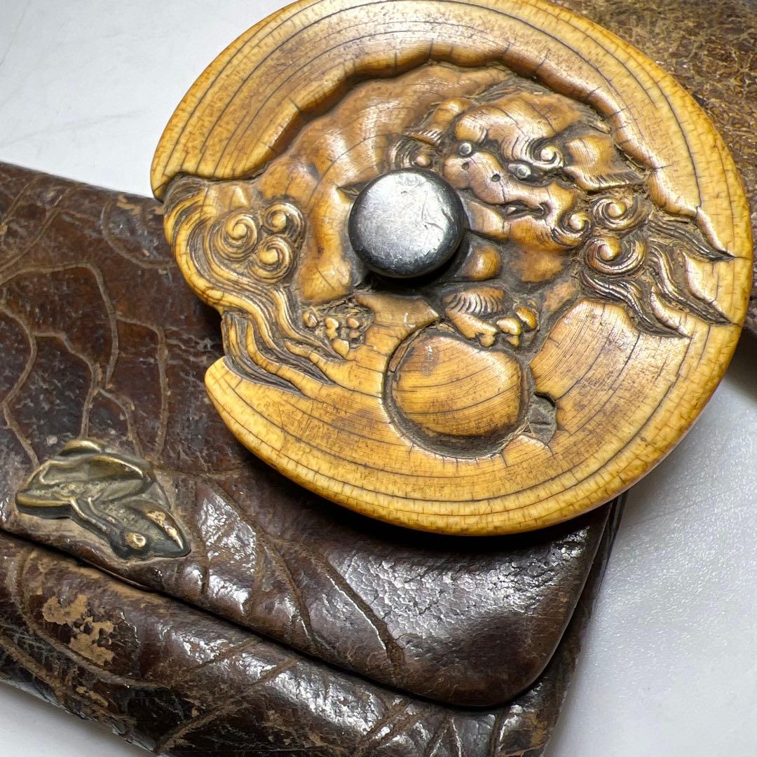 極上獅子根付たばこ入　70g 東Y8-0203②