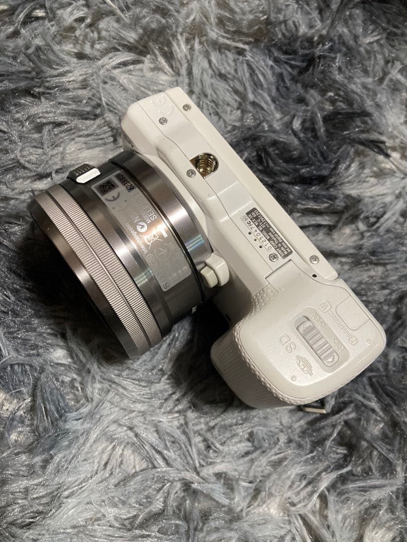 SONY α NEX-5R デジカメ　ホワイト