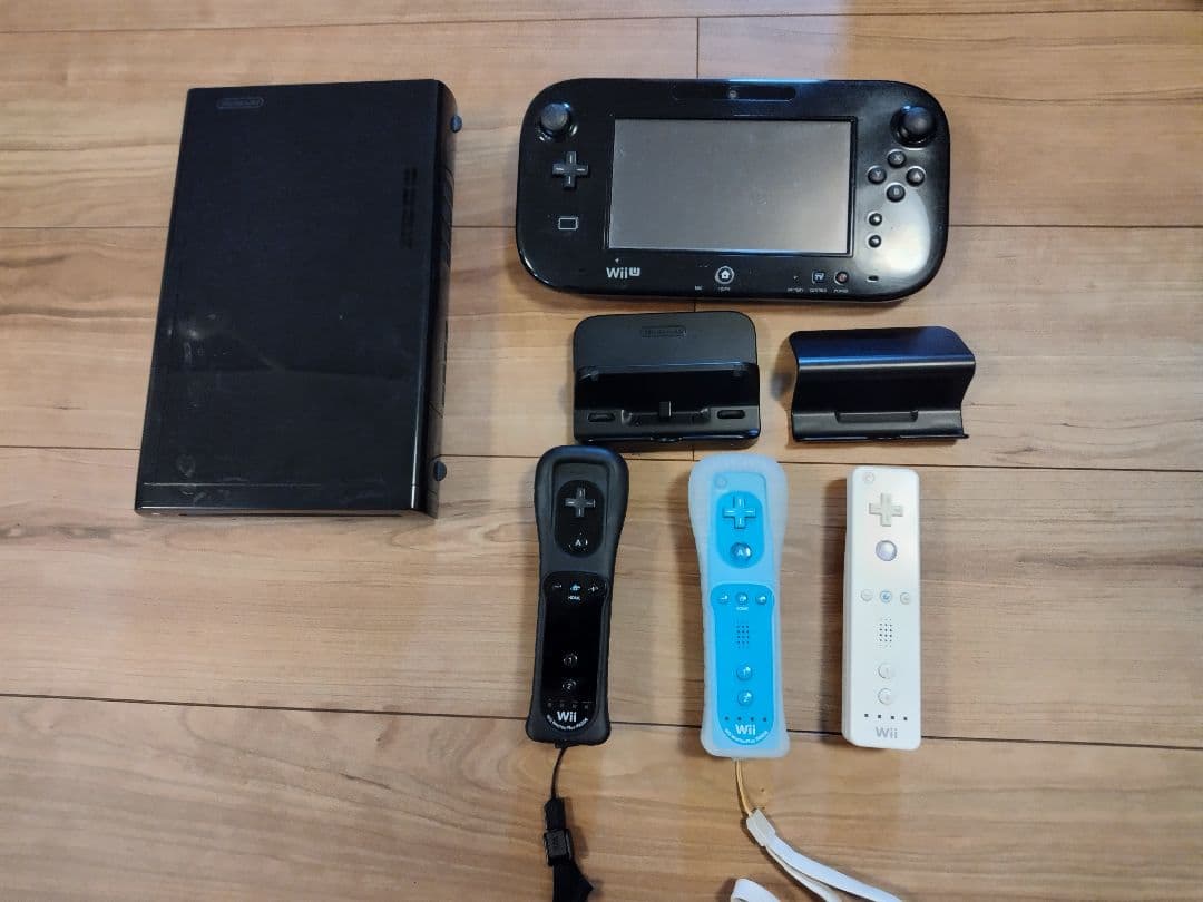 Wii U 本体、コントローラー、ソフト　すごいセット！
